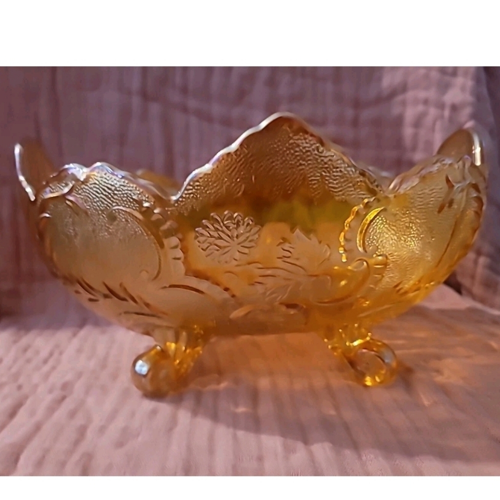 10"  Jeanette Console Bowl Carnival Glass  Excellent Condition